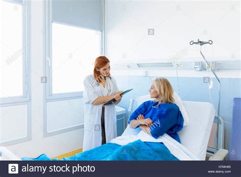 Nurse Examining Patient High Resolution Stock Photography And Images