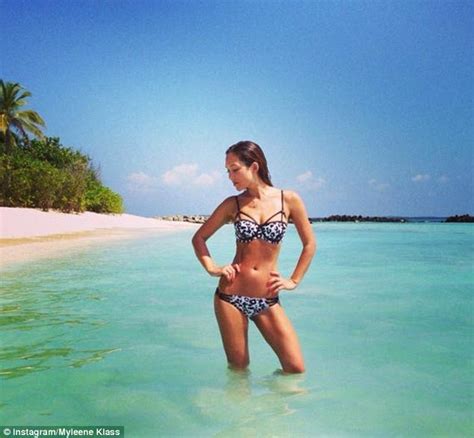 KATCHING MY I Myleene Klass Shows Off Her Washboard Abs And Toned