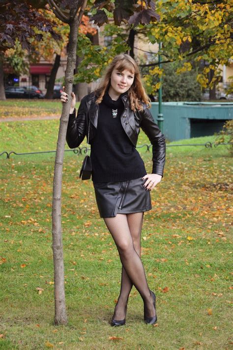 the beauty of legs in pantyhoes tights andstockings well dressed fashion leather dresses