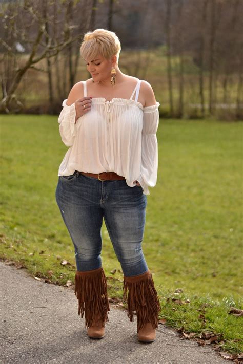 All is fair in love and war, they say. Curvy Claudia: Sheer Blouse and Fringe Boots
