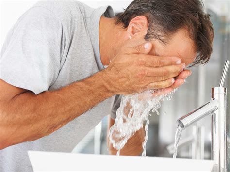 The Exact Number Of Times Men Should Wash Their Faces Every Day The