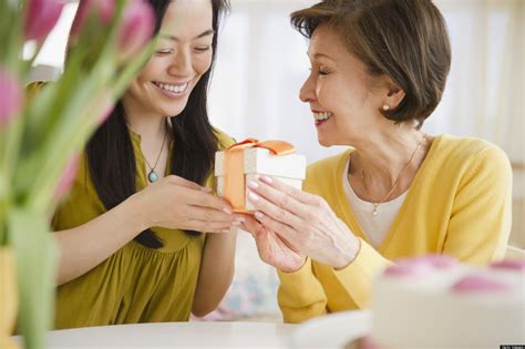 Flowers, gift baskets, roses, teddy bears 4 Things Adult Children Should Know About Giving A Mother ...