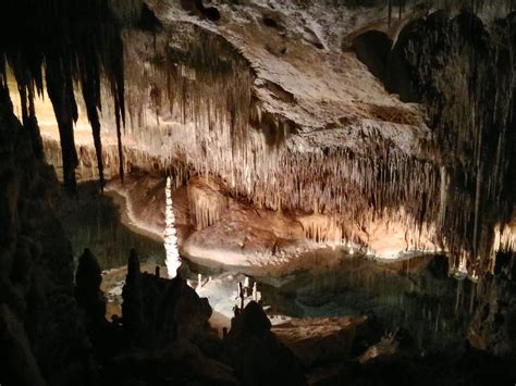 Drach Cave In Maiorca Spain Maiorca Baleari Drachcave Caves Lake
