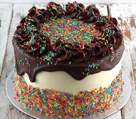 There's no doubt about it, the best dad deserves the very best gift. Funfetti Birthday Cake - Send Cakes South Africa | Online ...