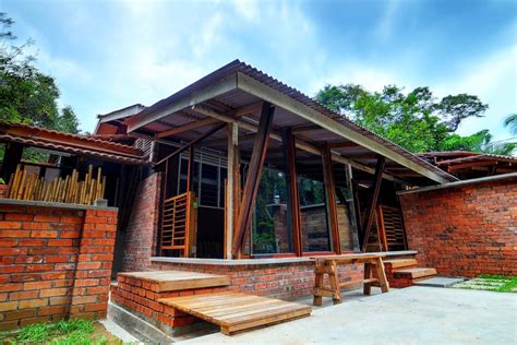 We booked a kampung chalet through booking.com and received a confirmation email from them of the booking. Official Portal Of Tourism Pahang - Suunah Koruss Resort