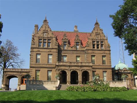 Filepabst Mansion In Milwaukee Seen From Wisconsin Avenue Wikipedia
