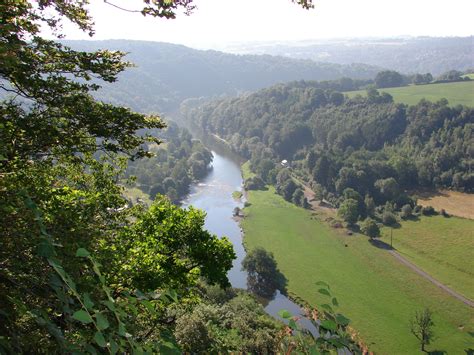 Backoffice medewerker (m/v), verkoper et bien d'autres : File:Vue du Point de vue, la Roche-aux-Faucons, Esneux.jpg