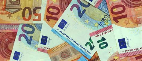 Euronoten — euroscheine der euro (internationaler währungscode nach iso: Euroscheine Pdf : 26 Aller 500 Euro Scheine Sind In Spanien In Umlauf Wochenblatt Es / Druck ...