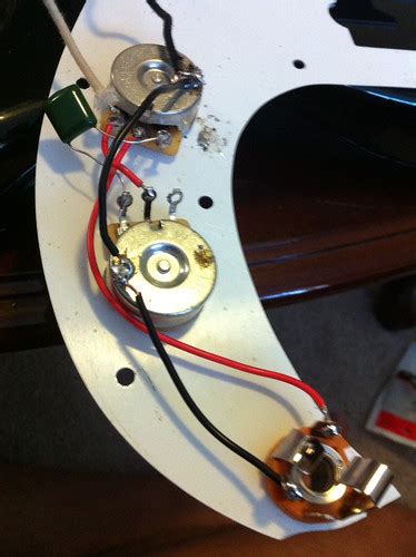 Click diagram to view full size. Fender® Forums • View topic - Wiring P-Bass Pickups