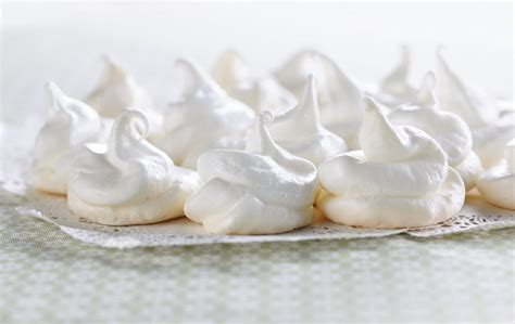 Vanilla Meringue Recipe How To Make Perfect Meringues
