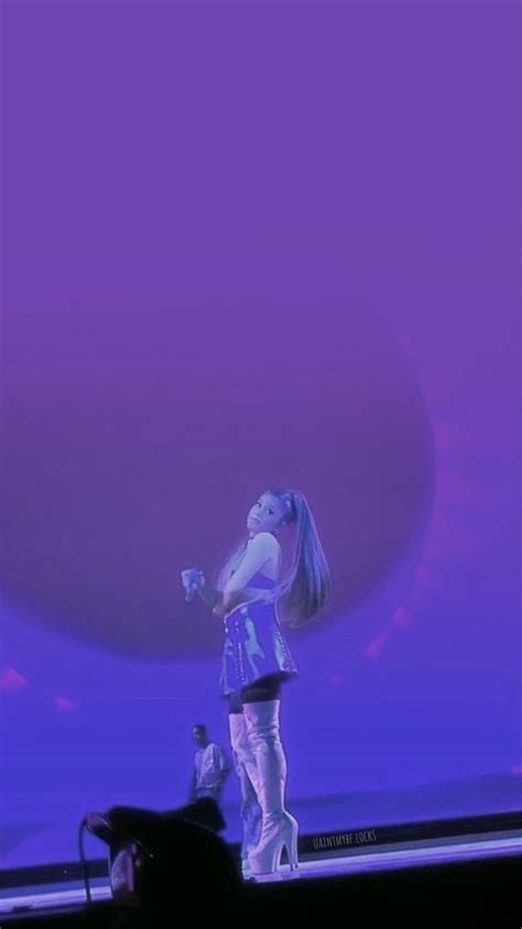 Pin By 💫arianator💫 On Ari Wallpapers In 2022 Concert Wallpaper
