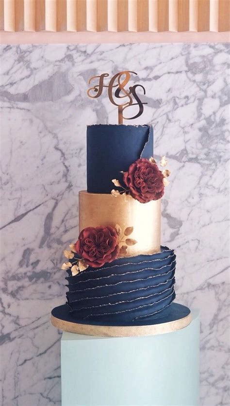 31 Classic Blue Wedding Cakes To Blow Your Mind Away In 2020 Textured