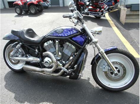 Financing offer available only on new harley‑davidson® motorcycles financed through eaglemark savings bank (esb) and is subject to credit approval. Buy 2003 Harley-Davidson VRSCA V-Rod on 2040-motos