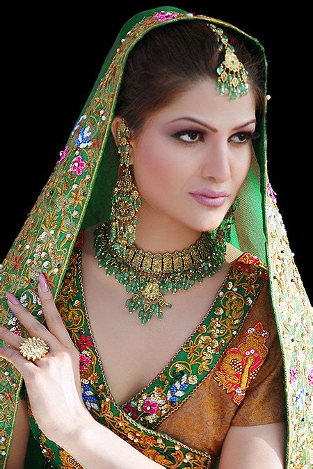 Beautiful Indian Dress For Bridal Wedding Makeup Photos Wedding Dresses