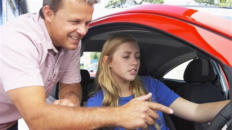 How To Pick A Driving School Driving Lessons Youtube