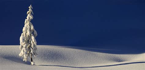 White And Blue World Photography Image Galleries By Aike M Voelker