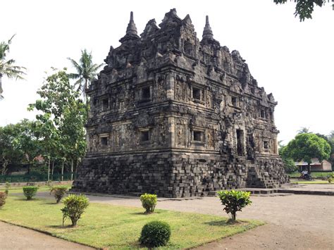 Ini perbedaan candi Hindu dan Budha yang perlu kamu tahu