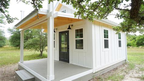 Beautiful Small Cottage With A Fabulous Backyard Tiny House Lovely