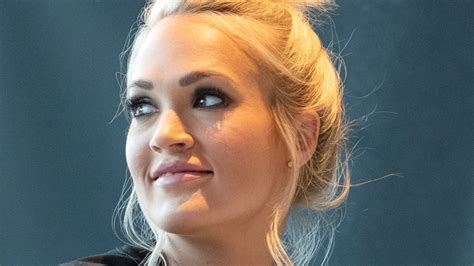 Carrie Underwood Just Revealed Her Face Scar