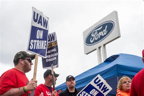 Uaw And Ford Reach Tentative Deal To End Strike Trendradars