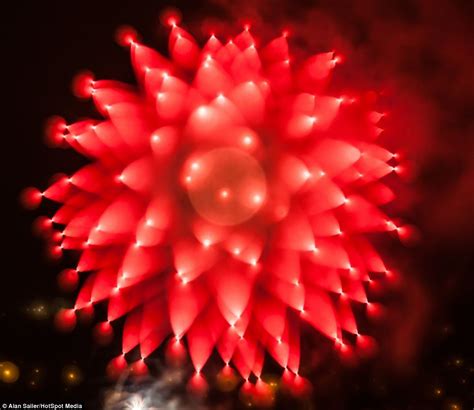 Photographer Alan Sailer Captures The Moment Fireworks Come To Life
