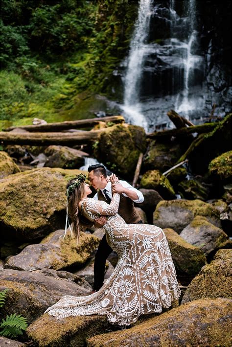 Waterfall Adventure Wedding Session Oregon Forthright Photo Seattle Wedding And Elopement