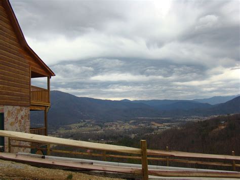 Smoky mountain homes for sale; Wears Valley, Tennessee -Hatcher Mountain area. What a ...