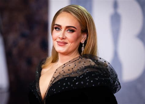 Brit Awards 2022 Best Celebrity Hair And Makeup Looks Popsugar Beauty