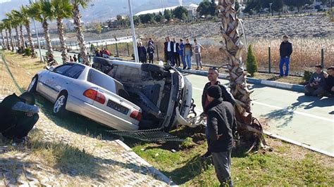 Osmaniye De Iki Otomobil Arp T Yaral Son Dakika Fla Haberler