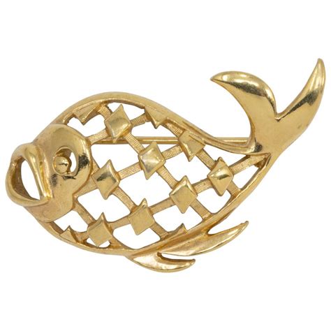 Trifari Vintage Gold Fish Nautical Pin Brooch For Sale At 1stdibs