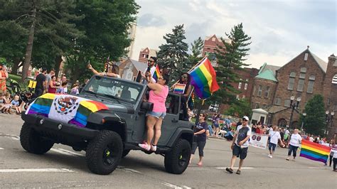 Michigan Lgbtq Pride Paraderally Focuses On Families And Diversity