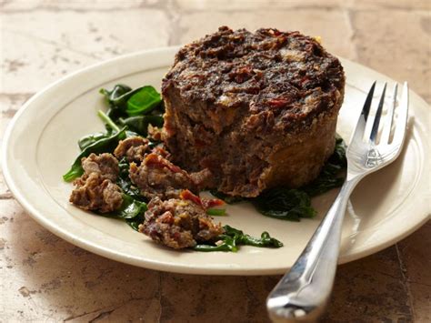 ​the spruce this turkey meatloaf is made with oats as the filler, and it's seasoned with onion, garlic, and worcestershire sauce. Veggie Meatloaf with Mushrooms and Sun-Dried Tomatoes ...