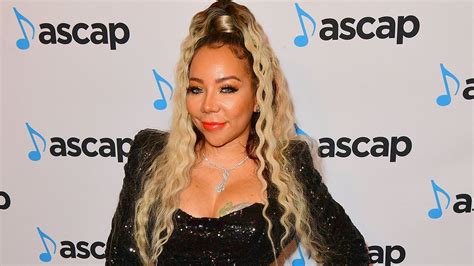 tiny harris gushes over latocha on stage see her video celebrity insider