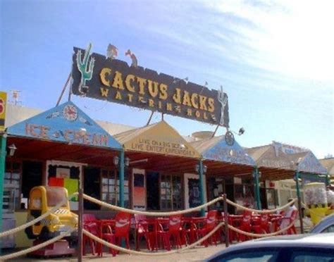 Best Bar In Costa Teguise Picture Of Cactus Jacks Bar And Restaurant