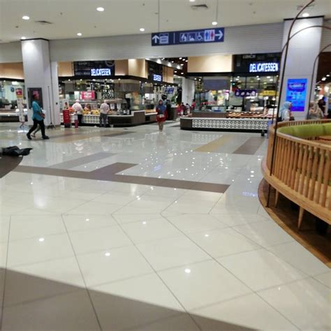 3, jalan zuhal u5/179, pusat komersial arena bintang, seksyen u5, 40150 shah alam, selangor darul ehsan. Chickona: Shopping Mall Nearby Shah Alam