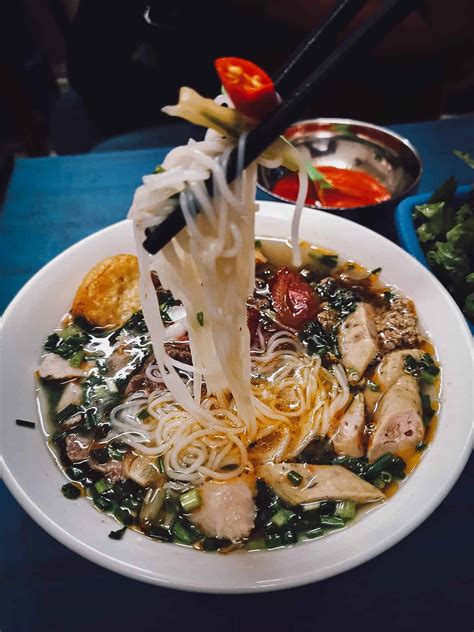 45 Of The Best Vietnamese Street Food Dishes Tinysg