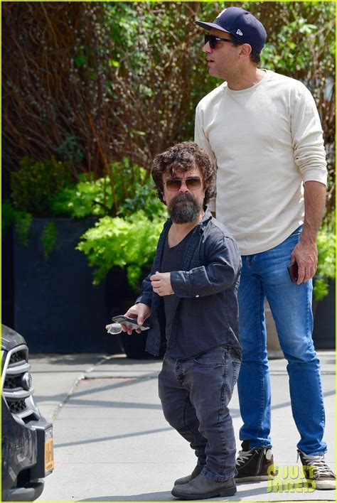 Peter Dinklage Bobby Cannavale Grab Lunch Together In New York City Photo Bobby