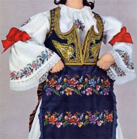 Folkcostumeandembroidery Costume Of Central Serbia Or Šumadija Шумадија