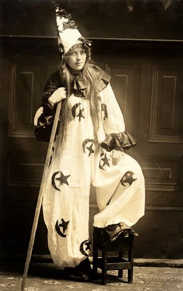 Spooky Styles Of Halloween Costumes From A Century Ago ~ Vintage Everyday