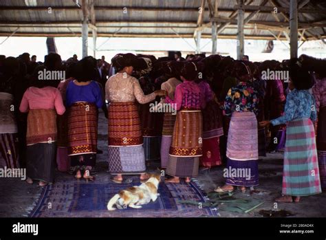 Asia Indonesia Sumatra Lingga Karo Batak Village Village Meeting