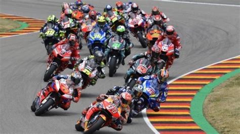 Dikutip bolasport.com dari the race, kalender motogp 2021 telah berubah secara signifikan sebelum dimulai balapan. Kalender MotoGP 2021 Dirilis, Indonesia Cuma Masuk Daftar ...