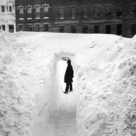 History On Twitter In 1888 One Of The Worst Blizzards In American History Hit The Northeast