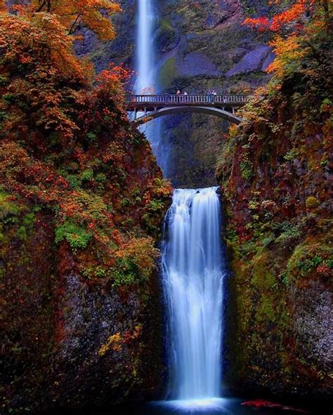 Multnomah Falls Oregon 907x1133 Most Beautiful Places Beautiful