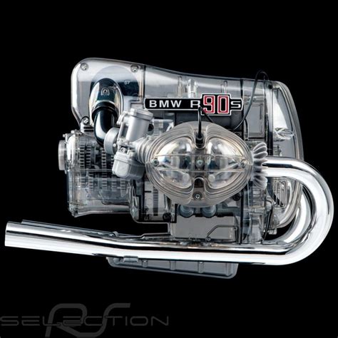 There are aluminum pistons here too. BMW R 90 S 1973 flat-twin engine 2 cylinder boxer 1/2 kit ...