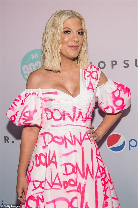 Tori Spelling Reveals It Was Her Idea For Her Bh90210 Plotline To Mirror Real Life Daily Mail