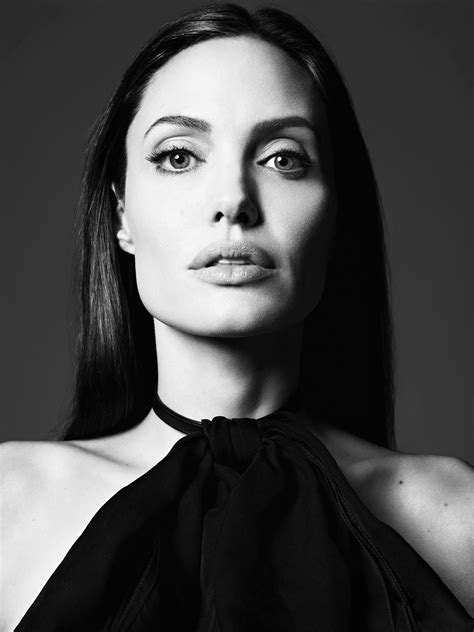 Полное имя — анджелина джоли войт (angelina jolie voight). Angelina Jolie by Hedi Slimane at Elle US June 2014 ...