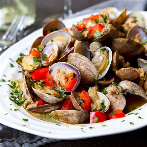 Steamed Clams With Italian Sausage Cookin Canuck
