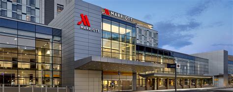 Hotel In The International Airport Calgary Airport Marriott In