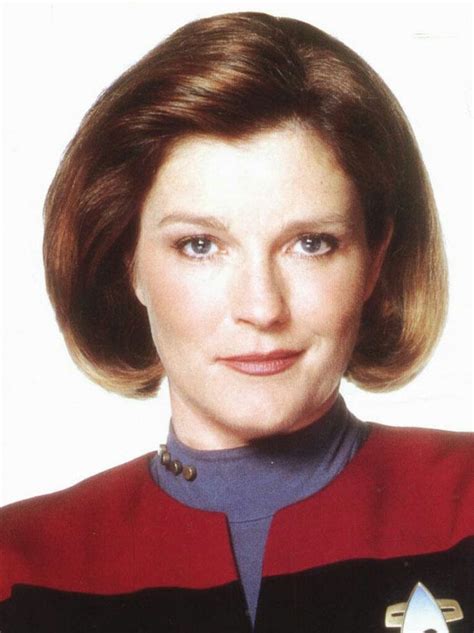 Kate Mulgrew As Captain Janeway In Star Trek Voyager Star Trek Star