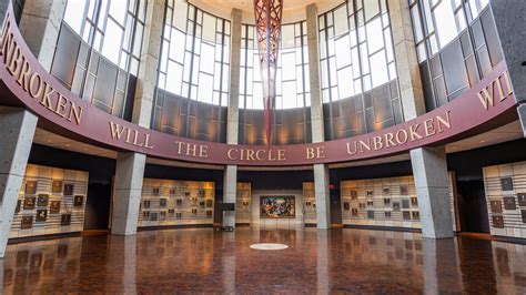 Country Music Hall Of Fame And Museum Pictures View Photos Images Of
